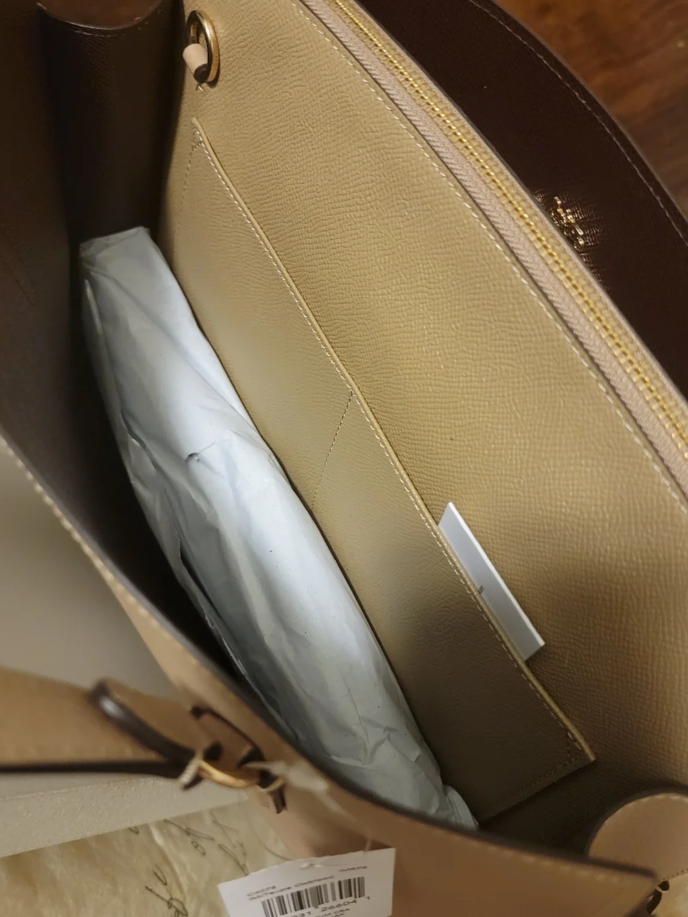 COACH Pebble Leather Women’s Wallet Clutch in Beige With Matching Bag NWT